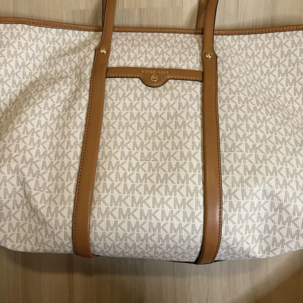 MICHAEL KORS Beck Signature Convertible Tote Bag Vanilla 30T0GKNT1B